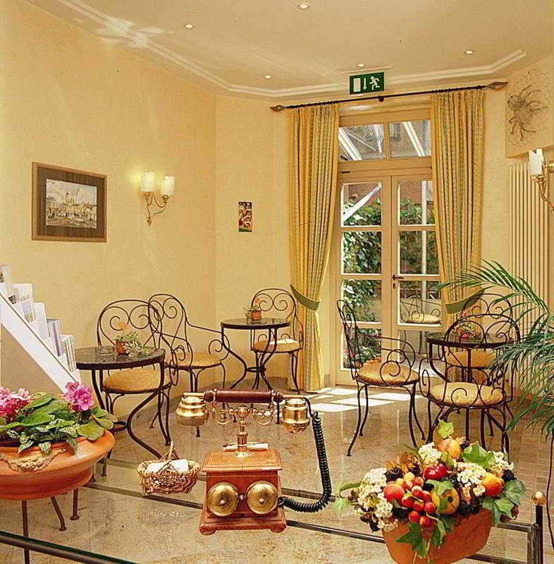 Hotel Hauser An Der Universitaet München Interior foto
